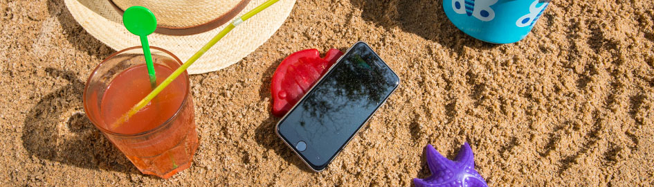 Sicher Reisen: So schützen Sie Ihr Mobilgerät vor Cybergefahren im Urlaub