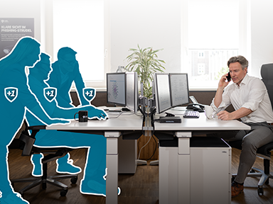 Kunde telefoniert mit seinen Ansprechpartnern des SOC Service.